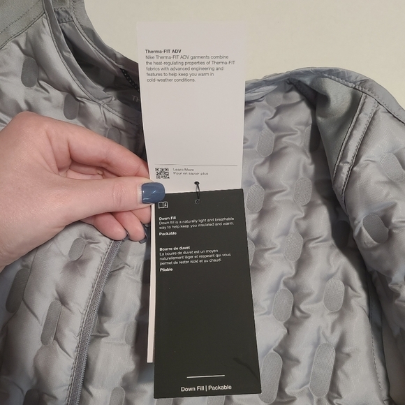 NWT Nike Woman's Therma Fit ADV Downfill Running Vest Grey Size Medium - Picture 14 of 16